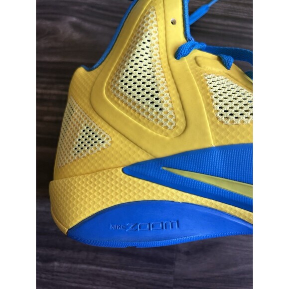 NEW Nike Zoom Hyperfuse 2011 Elite Youth Nationals PE Volt Blue Sz 12 (Men’s 11)